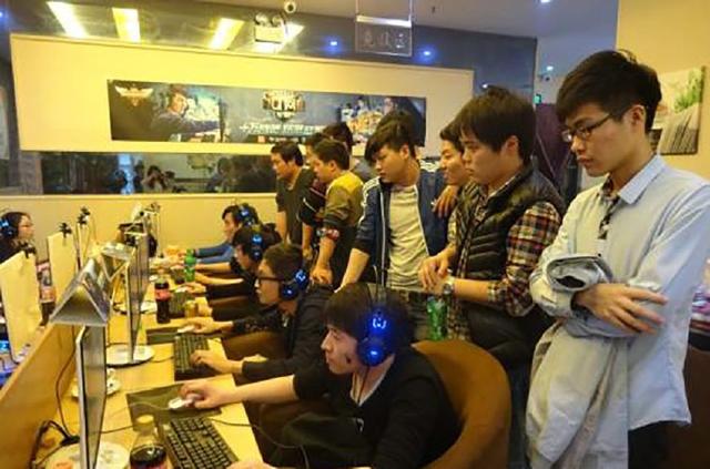 外媒爆欧美转会流言：C9曾考虑签Tarzan并签下Perkz打上单